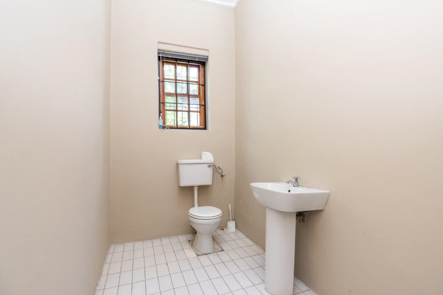 To Let commercial Property for Rent in Gardens Western Cape